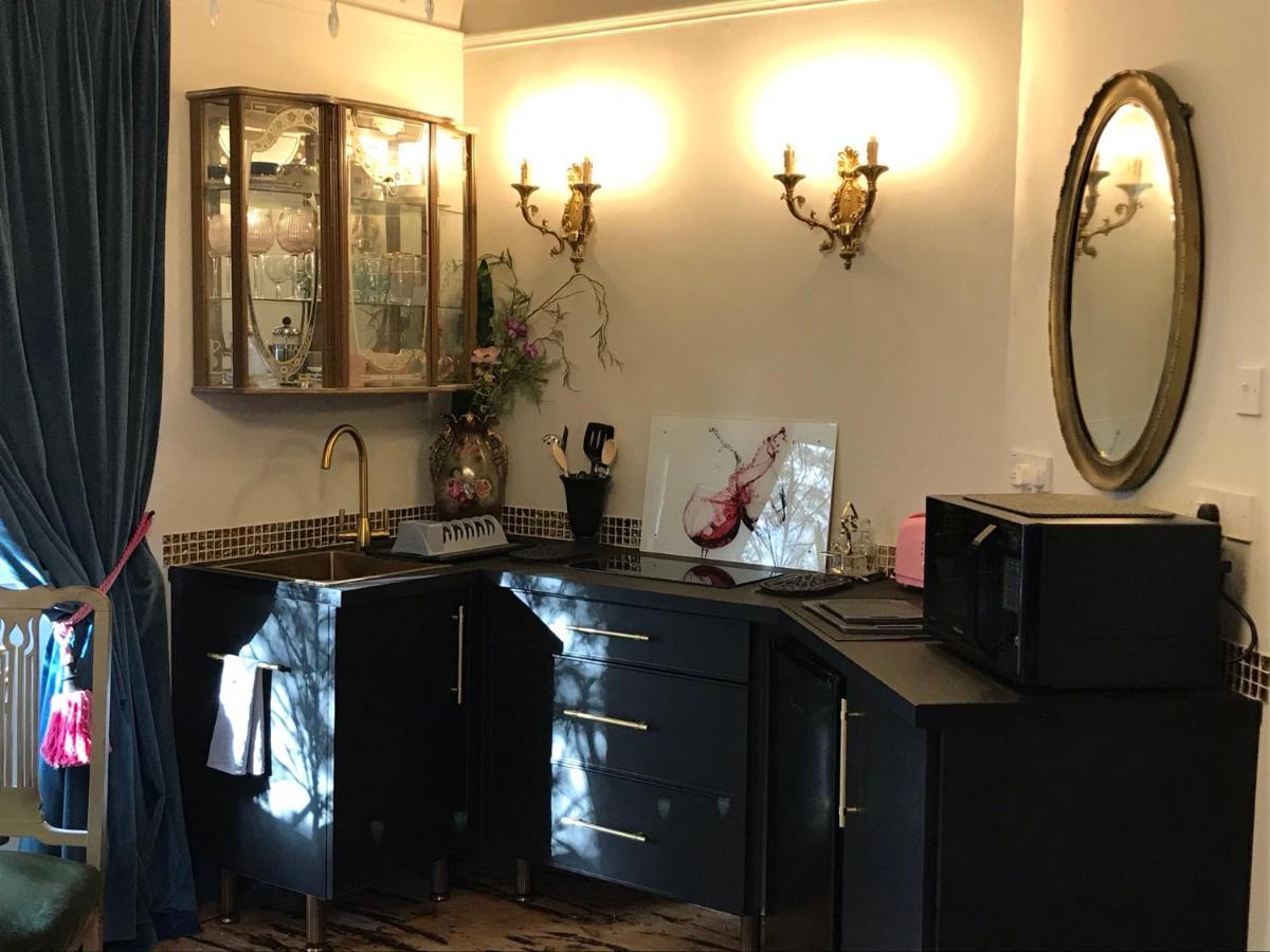 Pretty Victorian Garden Flat Apartment Radipole ภายนอก รูปภาพ